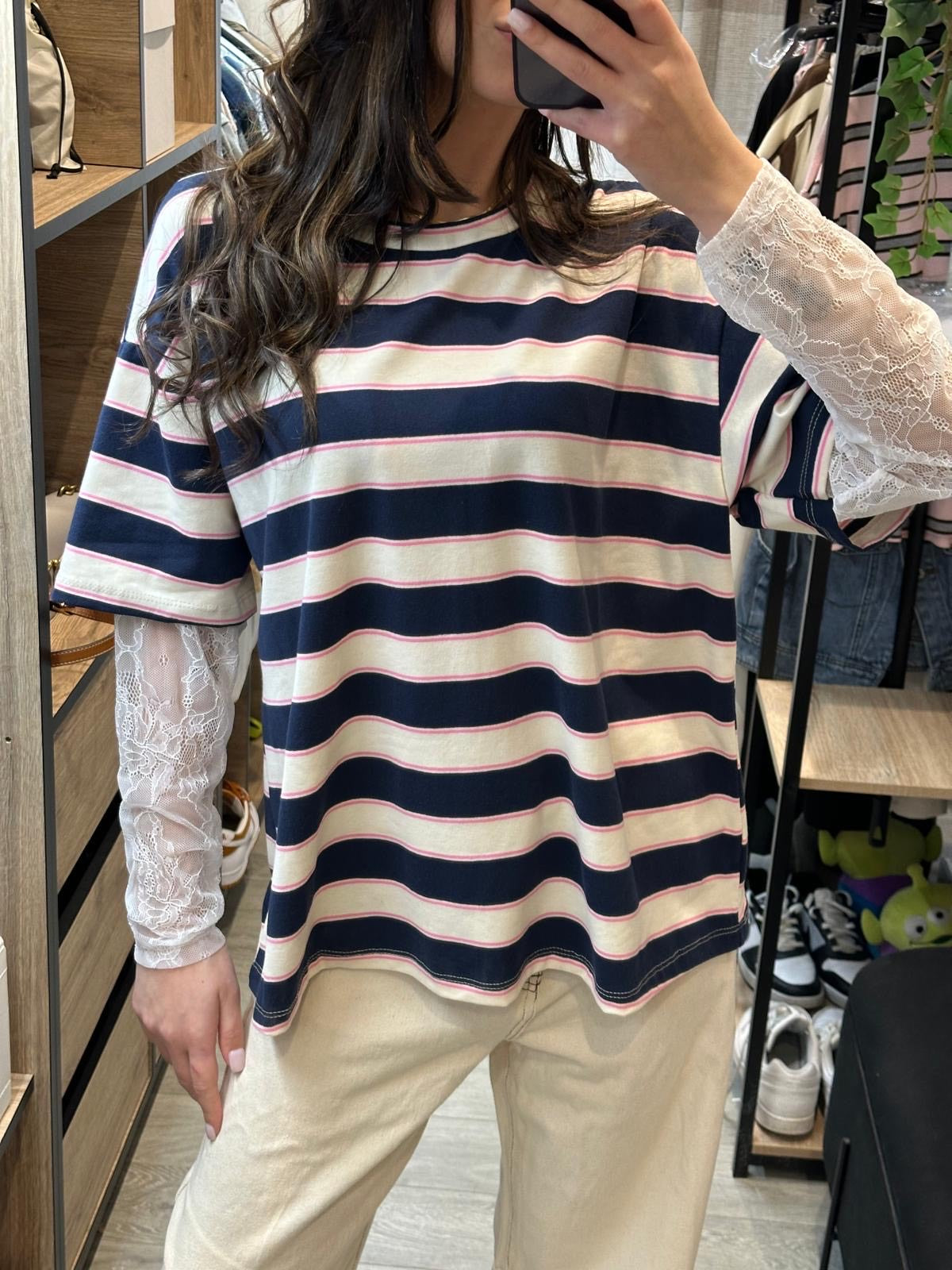 T-SHIRT A RIGHE CON MANICA IN PIZZO