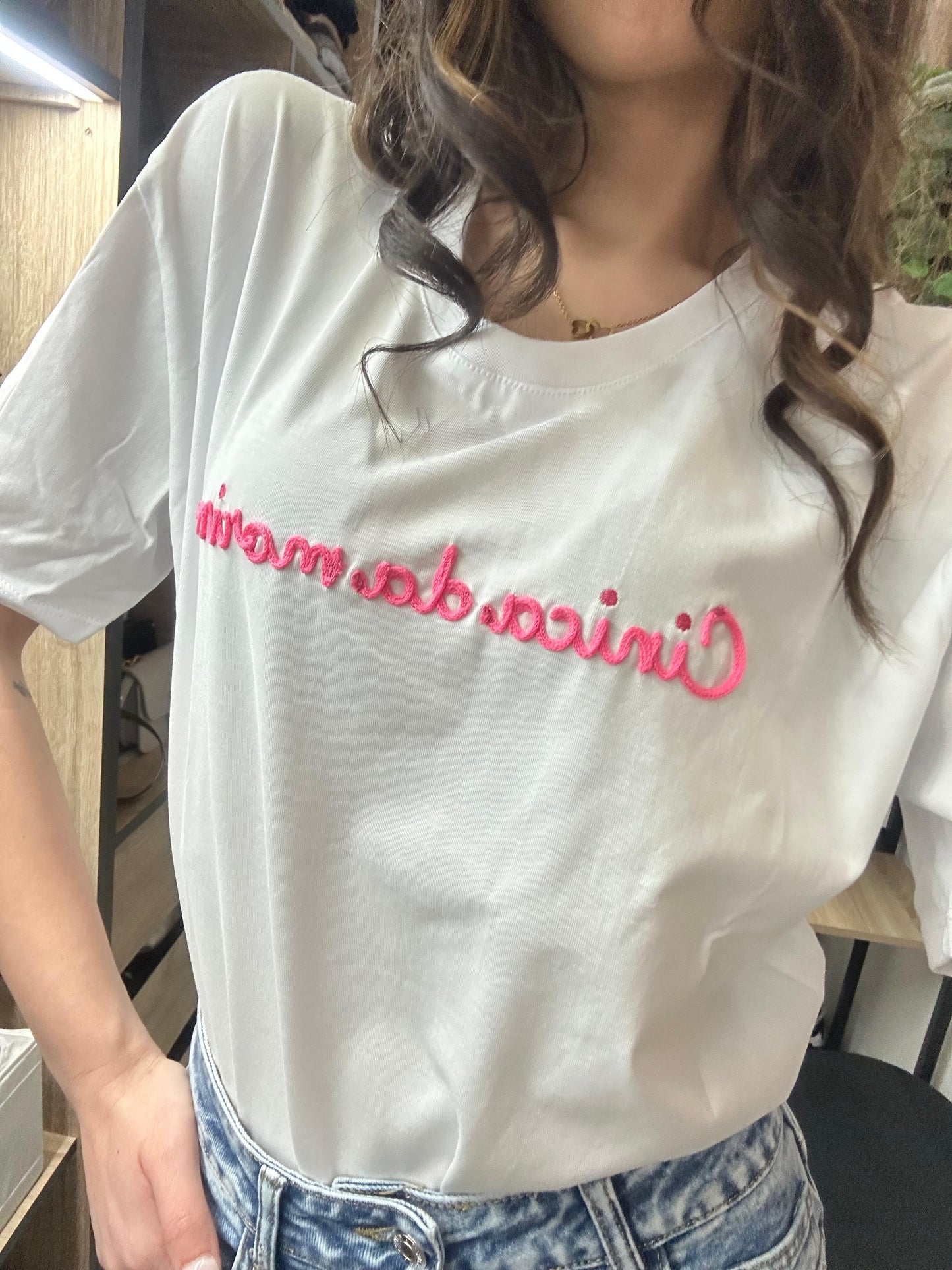 T-SHIRT LUMINA CON SCRITTA RICAMATA