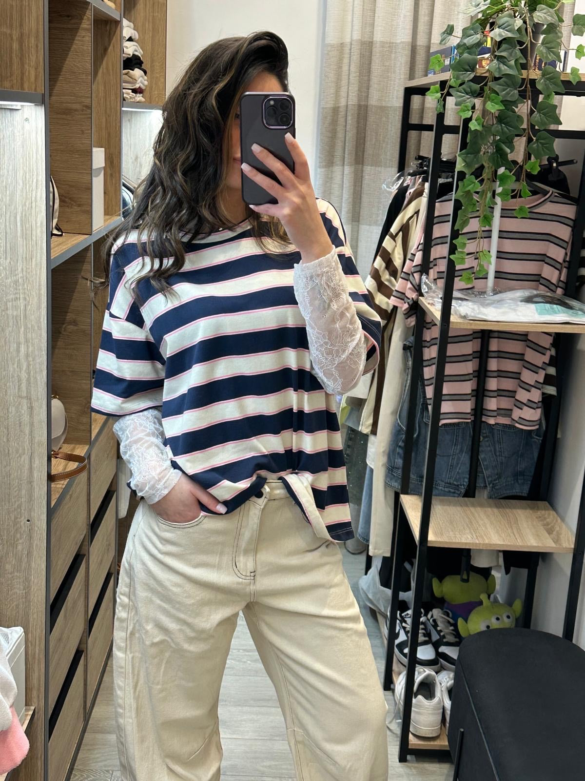 T-SHIRT A RIGHE CON MANICA IN PIZZO